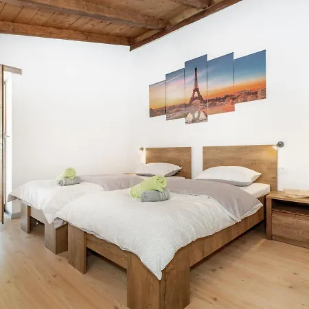 Tranquil In Labin With Private Swimming Pool Holiday home